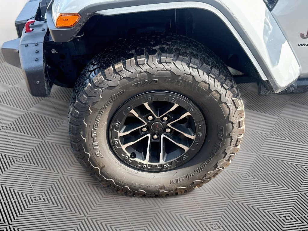 Certified 2024 Jeep Wrangler Unlimited Rubicon AWD/4WD image 35