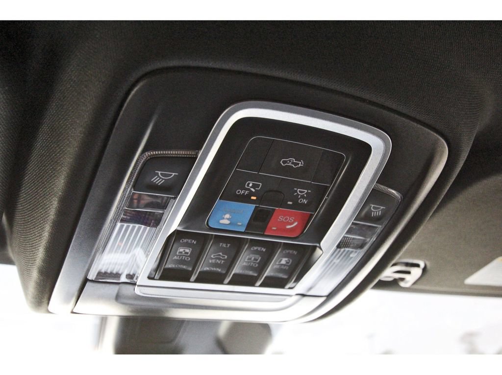 Used 2025 RAM 1500 Limited w/ Body Color Bumper Group AWD/4WD image 23