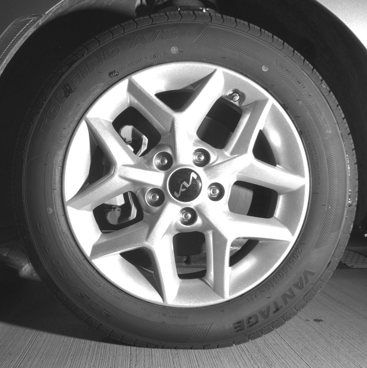 Used 2025 Kia Soul LX w/ LX Technology Package FWD image 12