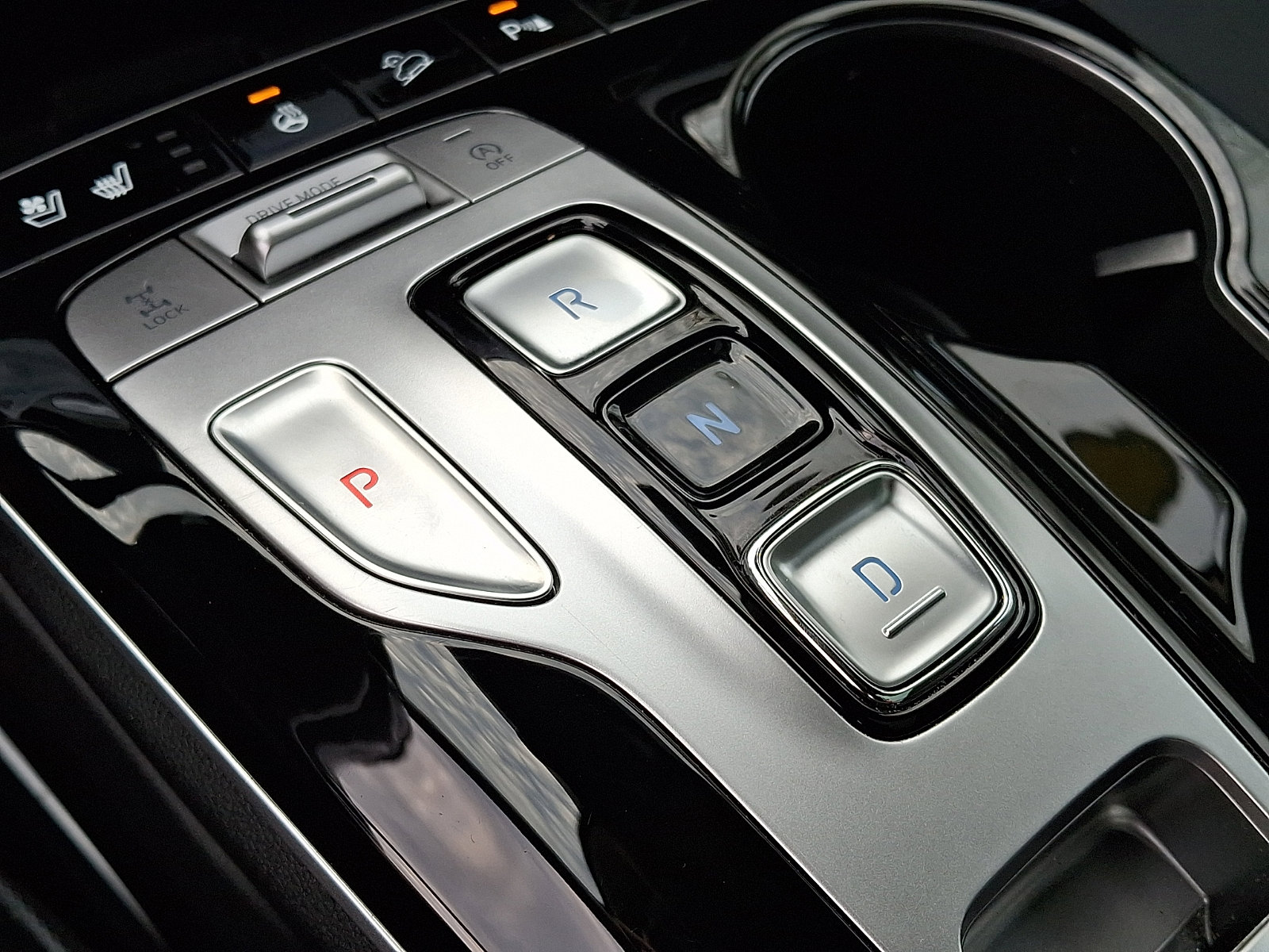 Certified 2023 Hyundai Tucson Limited w/ Cargo Package AWD/4WD image 18