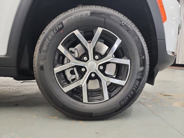 New 2025 Jeep Grand Cherokee L Limited w/ Trailer Tow Package image 42