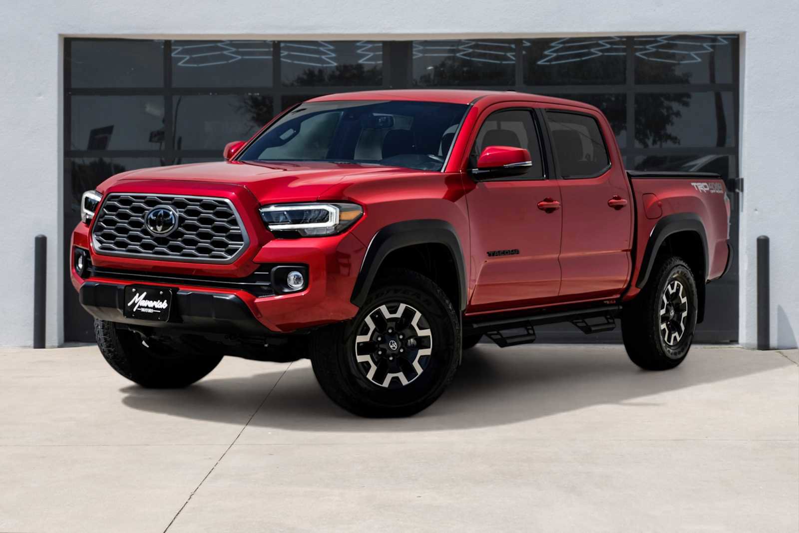 Used 2021 Toyota Tacoma TRD Off-Road AWD/4WD image 1