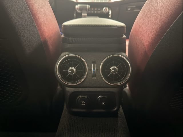 Used 2023 Kia Stinger GT-Line w/ Sun & Sound Package RWD image 18