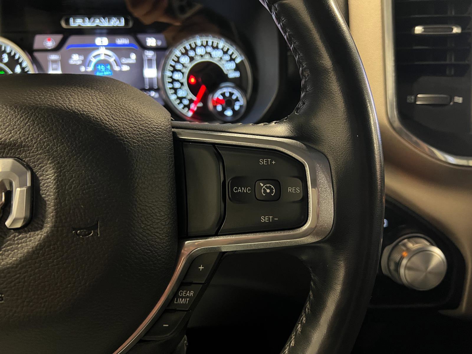 Used 2022 RAM 1500 Laramie image 14