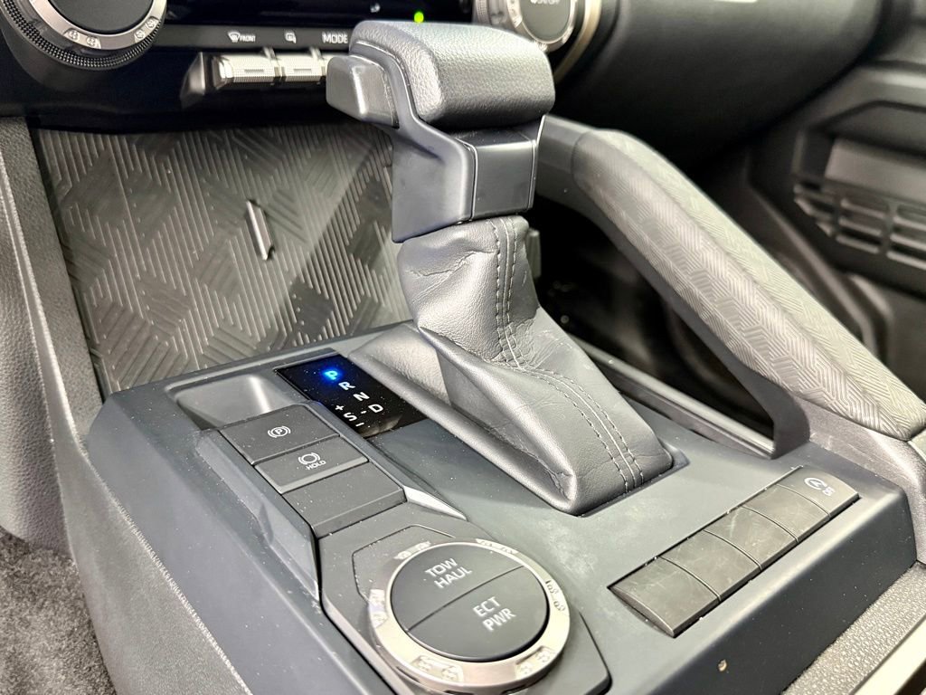 Certified 2025 Toyota Tacoma SR5 image 22