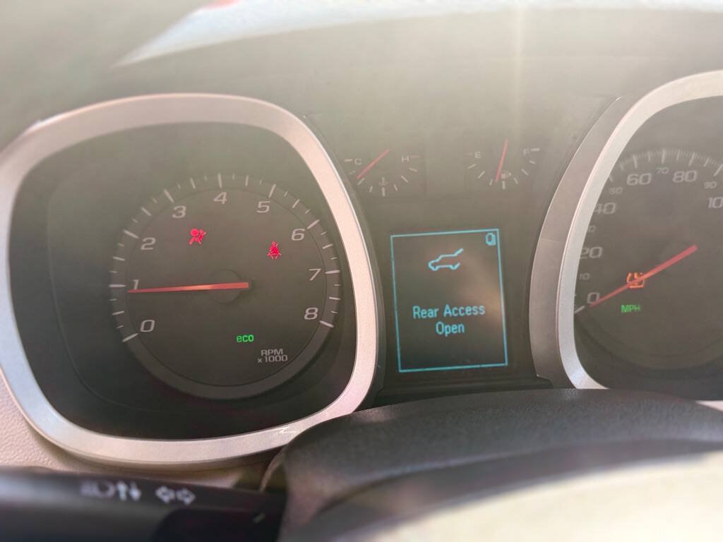 Used 2017 Chevrolet Equinox LT w/ Convenience Package FWD image 19