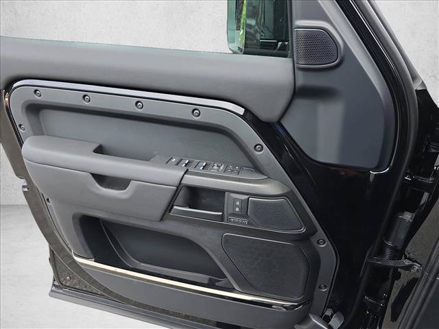New 2026 Land Rover Defender 110 OCTA AWD/4WD image 26