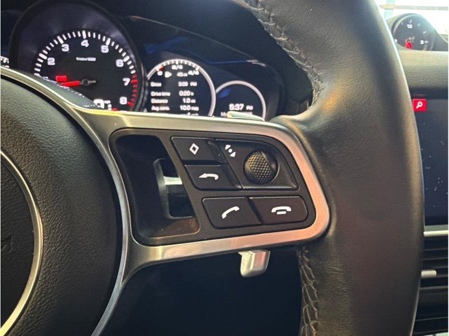 Used 2020 Porsche Cayenne AWD/4WD image 15