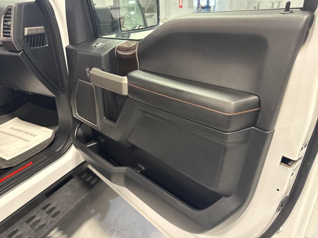 Used 2018 Ford F150 Raptor w/ Equipment Group 802A Luxury AWD/4WD image 38