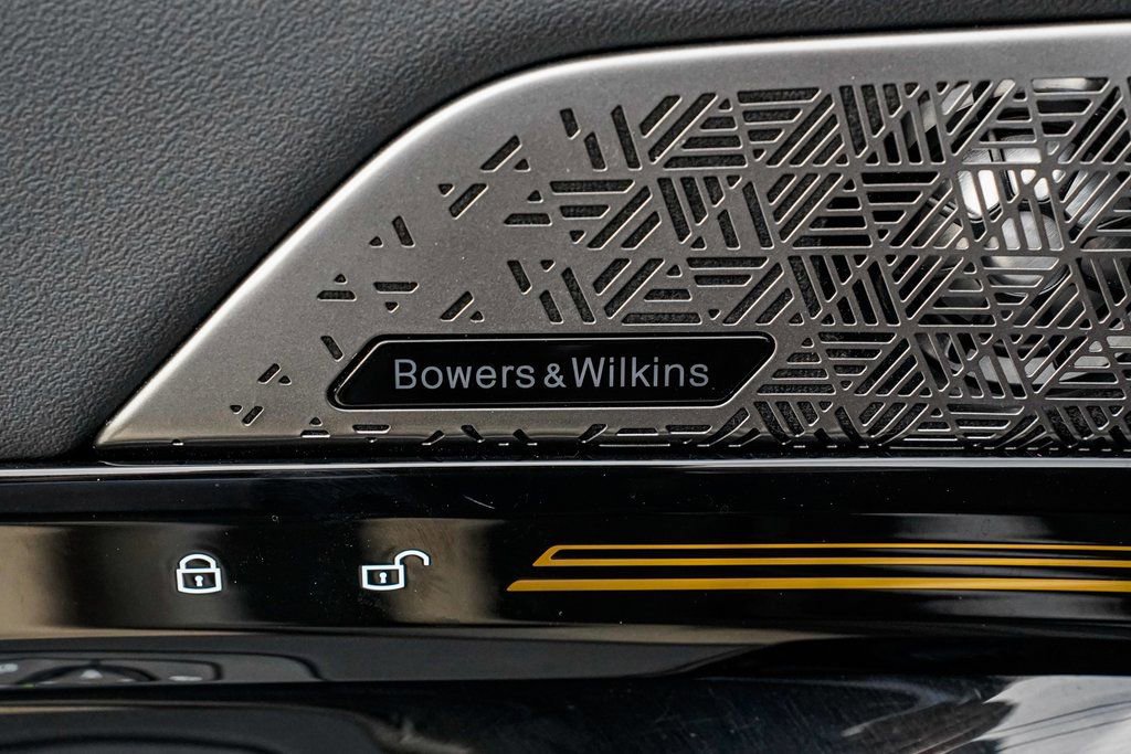 Certified 2025 BMW 530i xDrive w/ Premium Package image 11