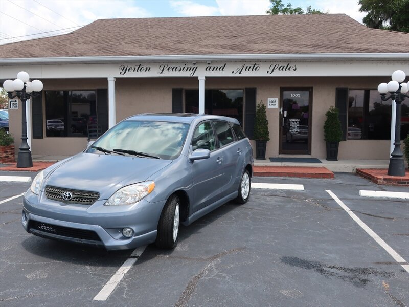 Used 2006 Toyota Matrix XR FWD image 1