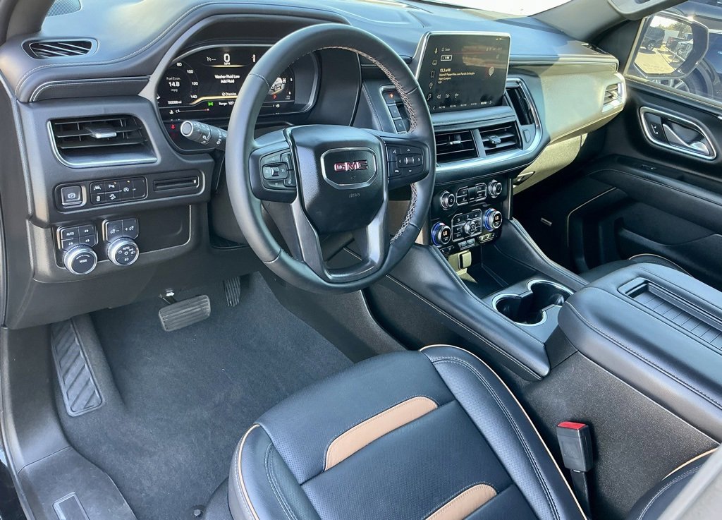 Used 2023 GMC Yukon XL AT4 image 34