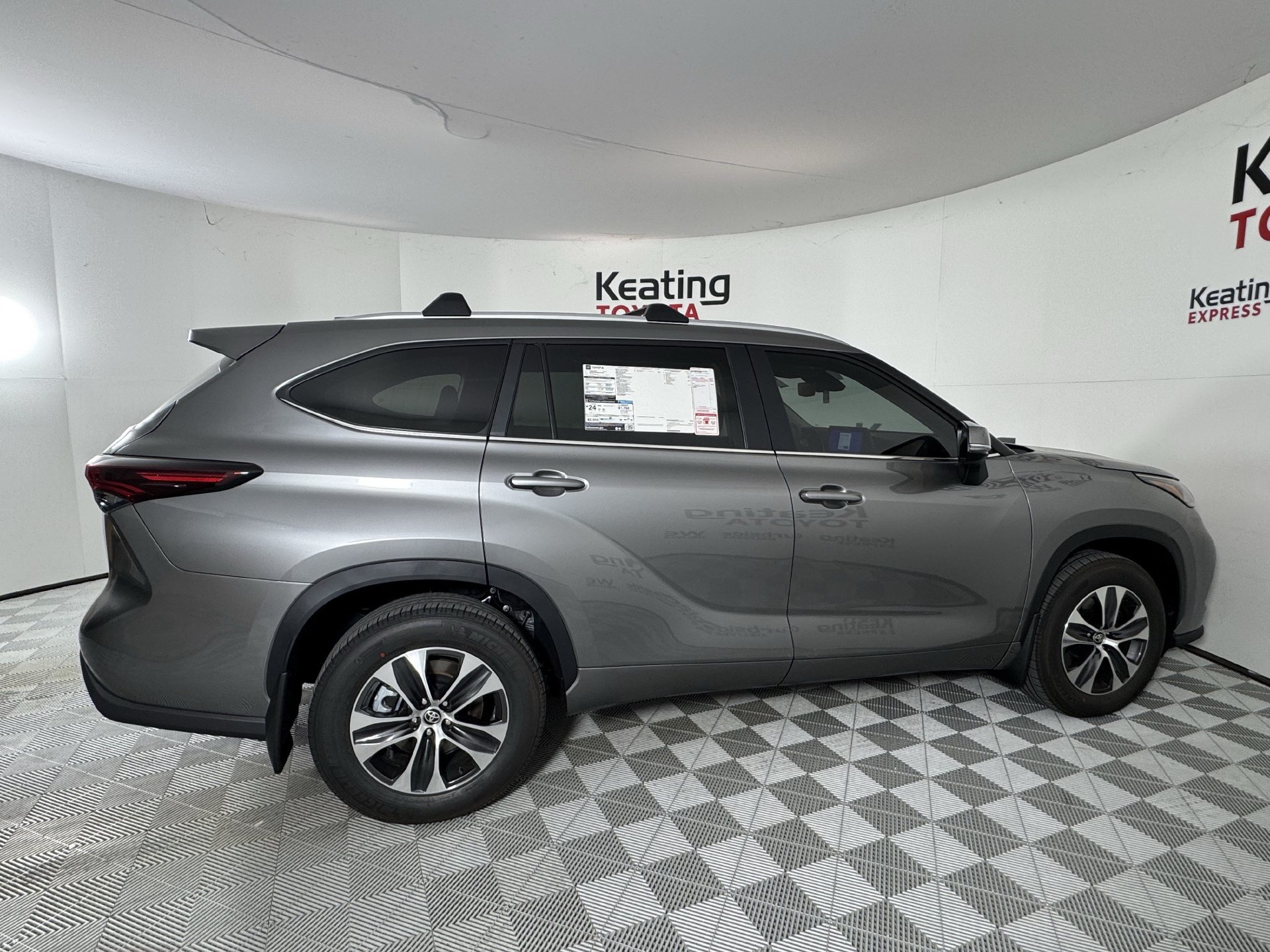 New 2026 Toyota Highlander XLE AWD/4WD image 4