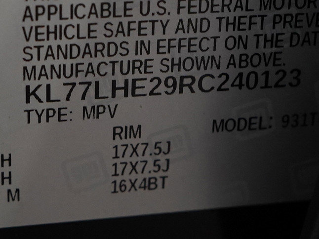 Used 2024 Chevrolet Trax LT w/ Sunroof Package image 23