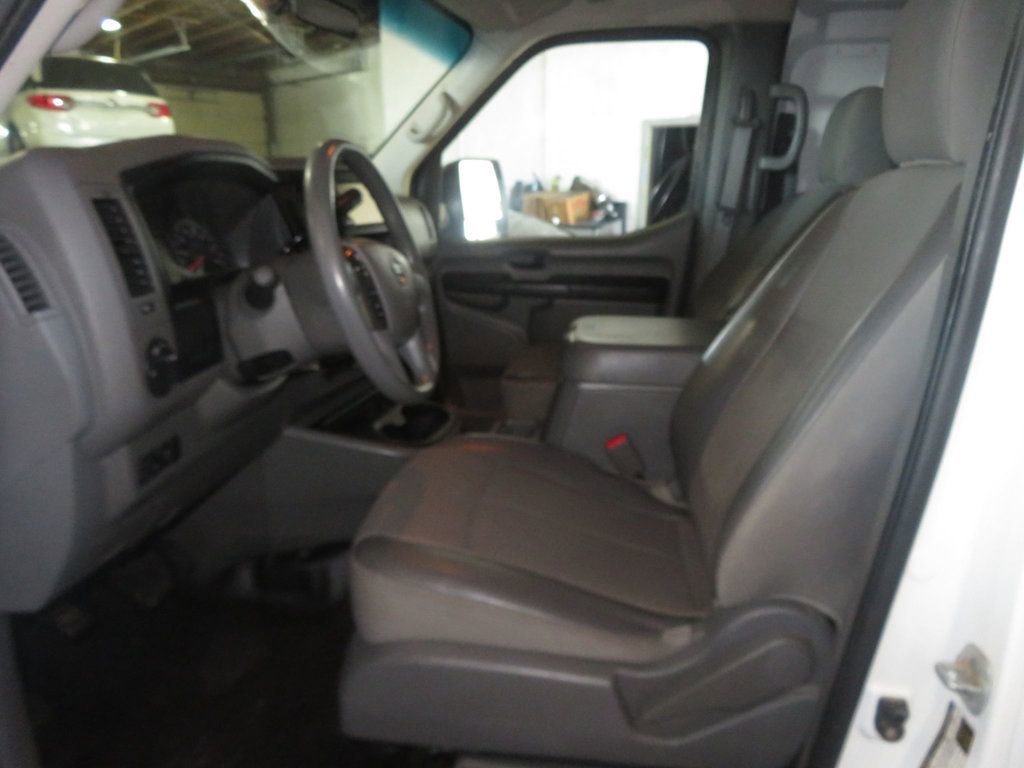 Used 2019 Nissan NV 2500 SV image 15