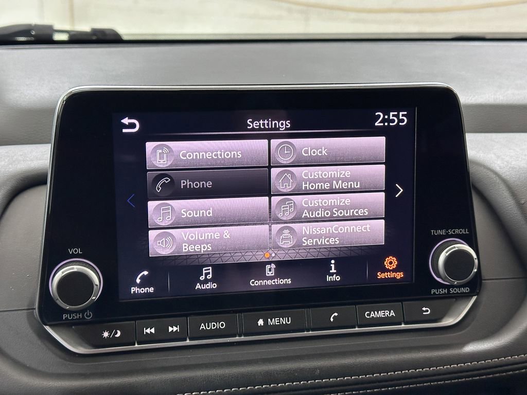 Used 2024 Nissan Rogue SV image 46