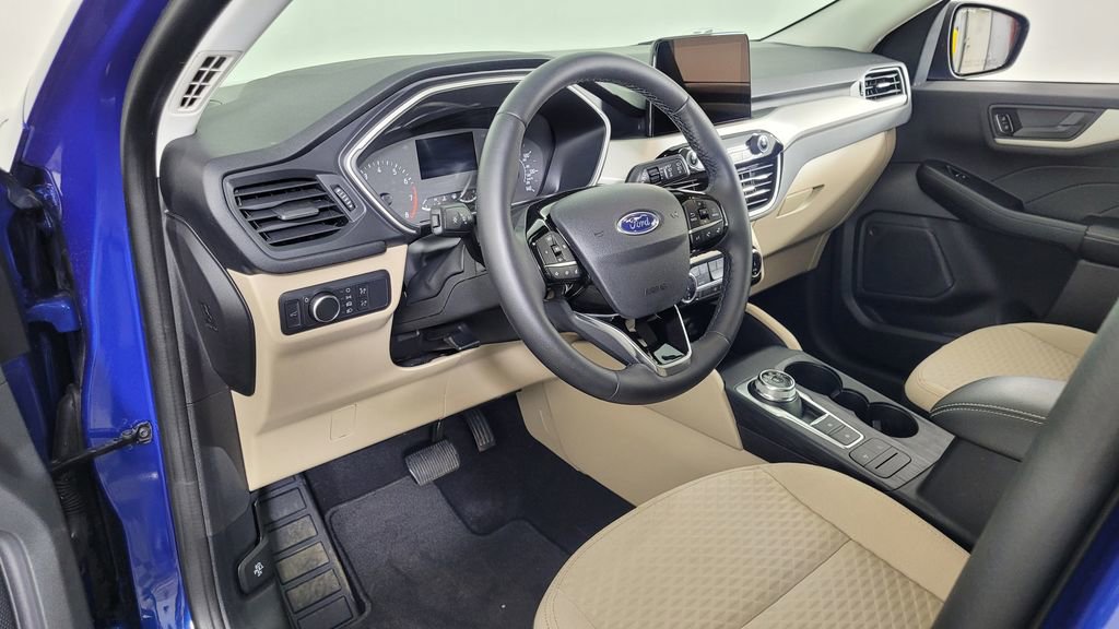 Used 2022 Ford Escape SE w/ Convenience Package image 16