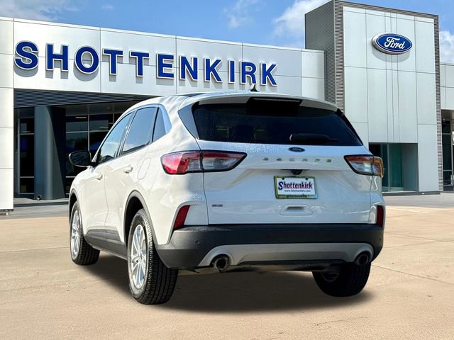 Used 2022 Ford Escape SE FWD image 6