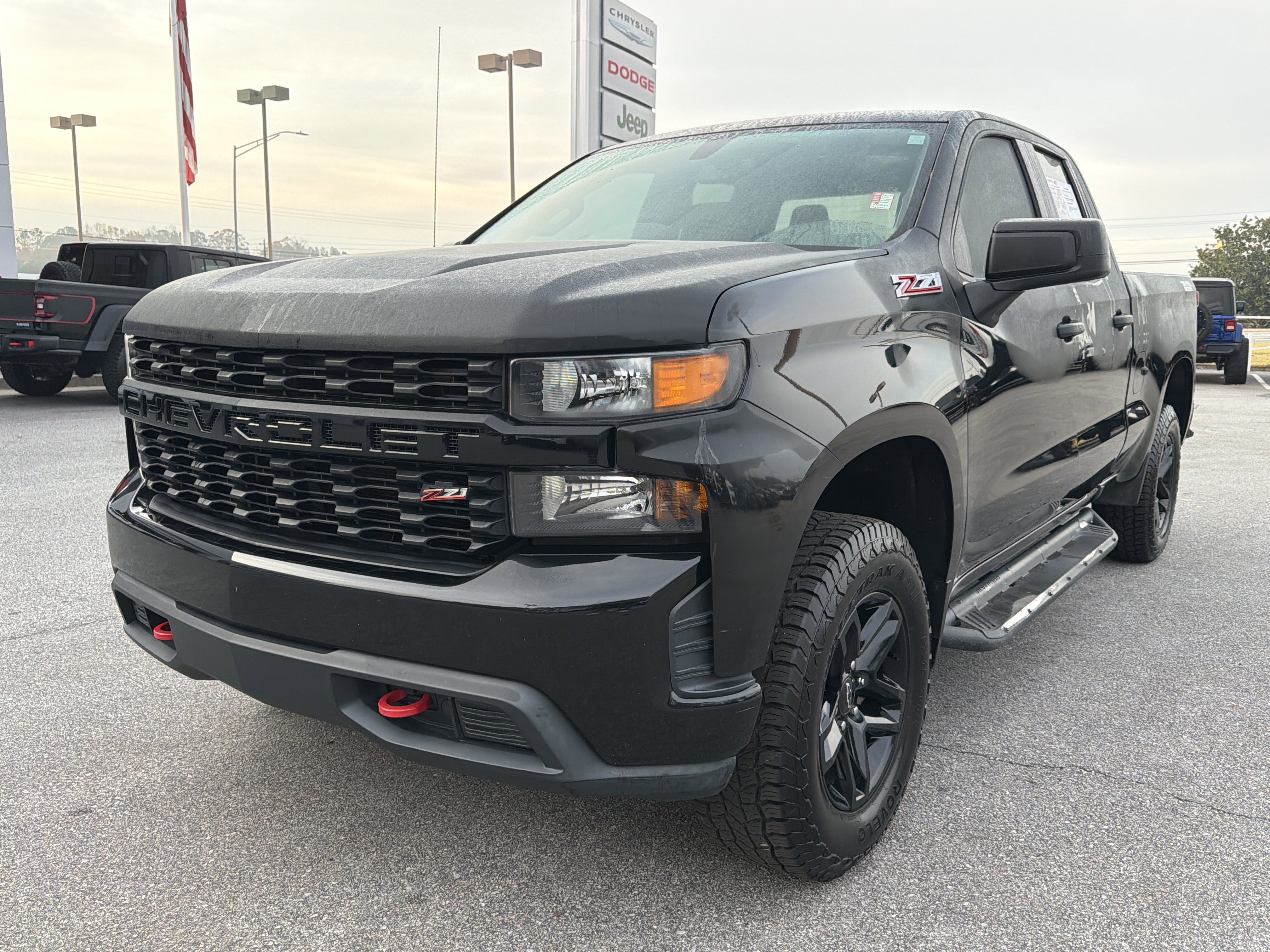 Used 2019 Chevrolet Silverado 1500 Custom Trail Boss w/ Custom Convenience Package image 2