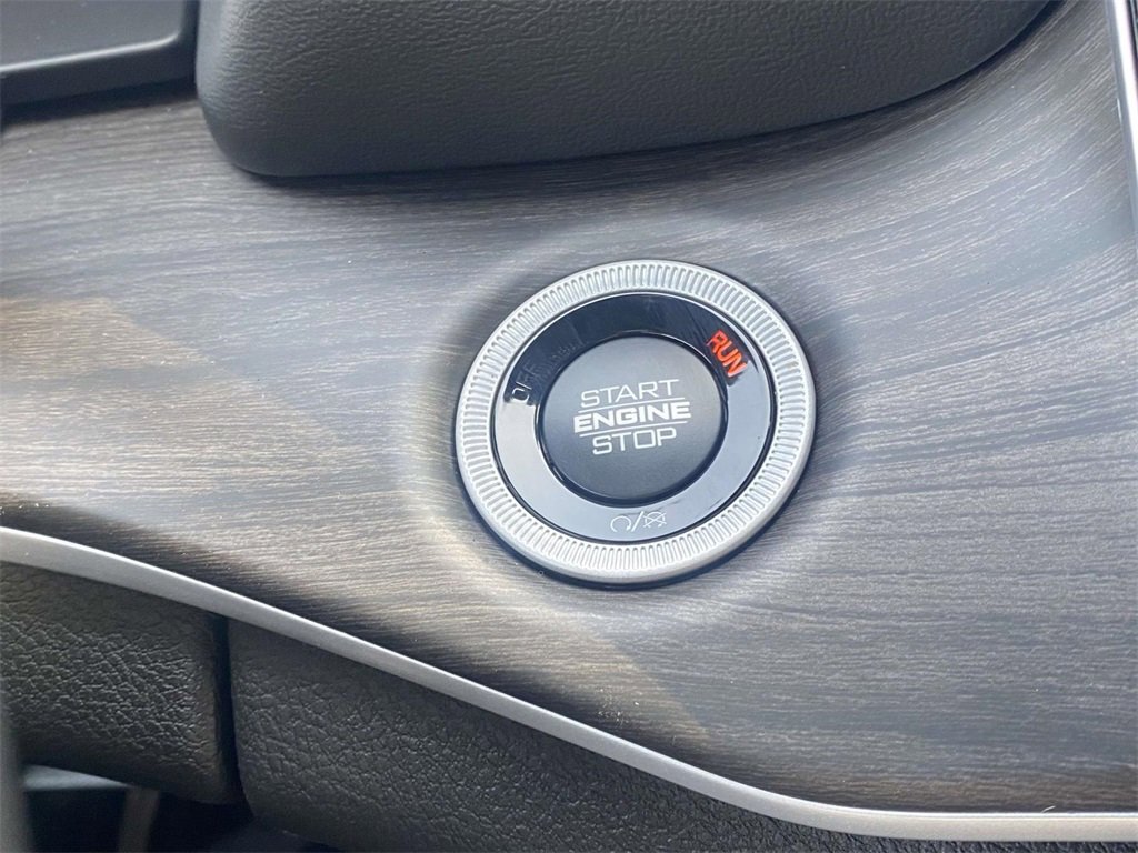 New 2025 Jeep Grand Cherokee L Limited image 28