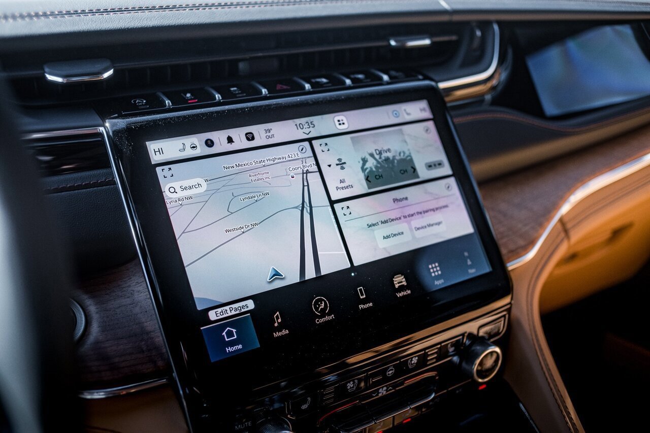 Used 2025 Jeep Grand Cherokee L Summit image 25