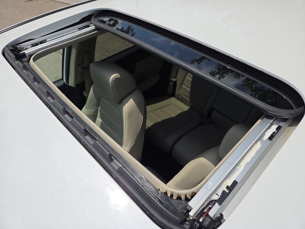 Used 2020 Honda CR-V EX-L image 3