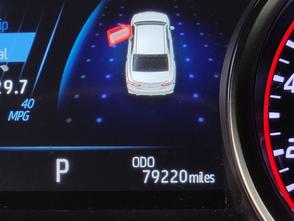 Used 2020 Toyota Camry XSE image 16