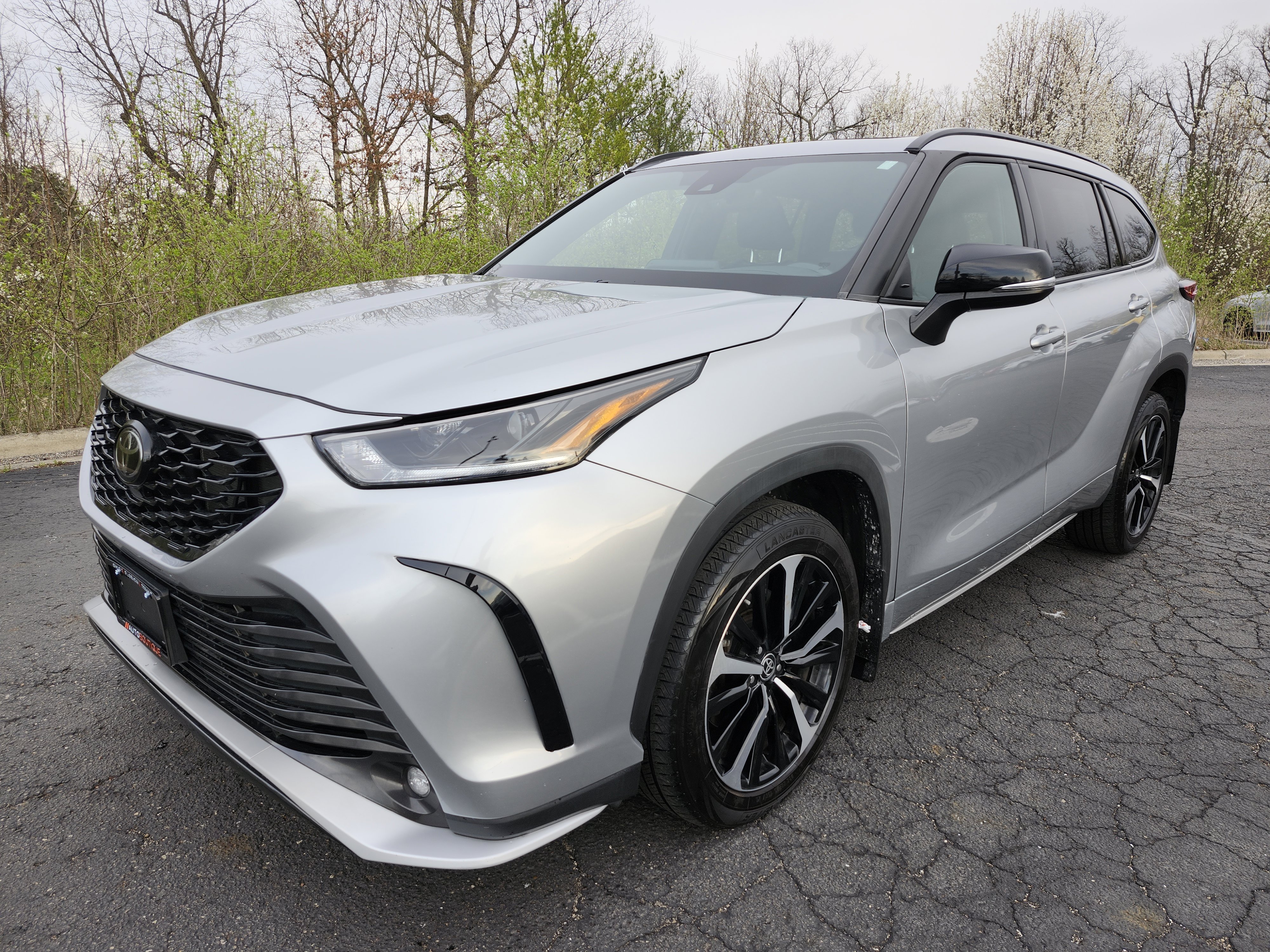 Used 2022 Toyota Highlander XSE image 17