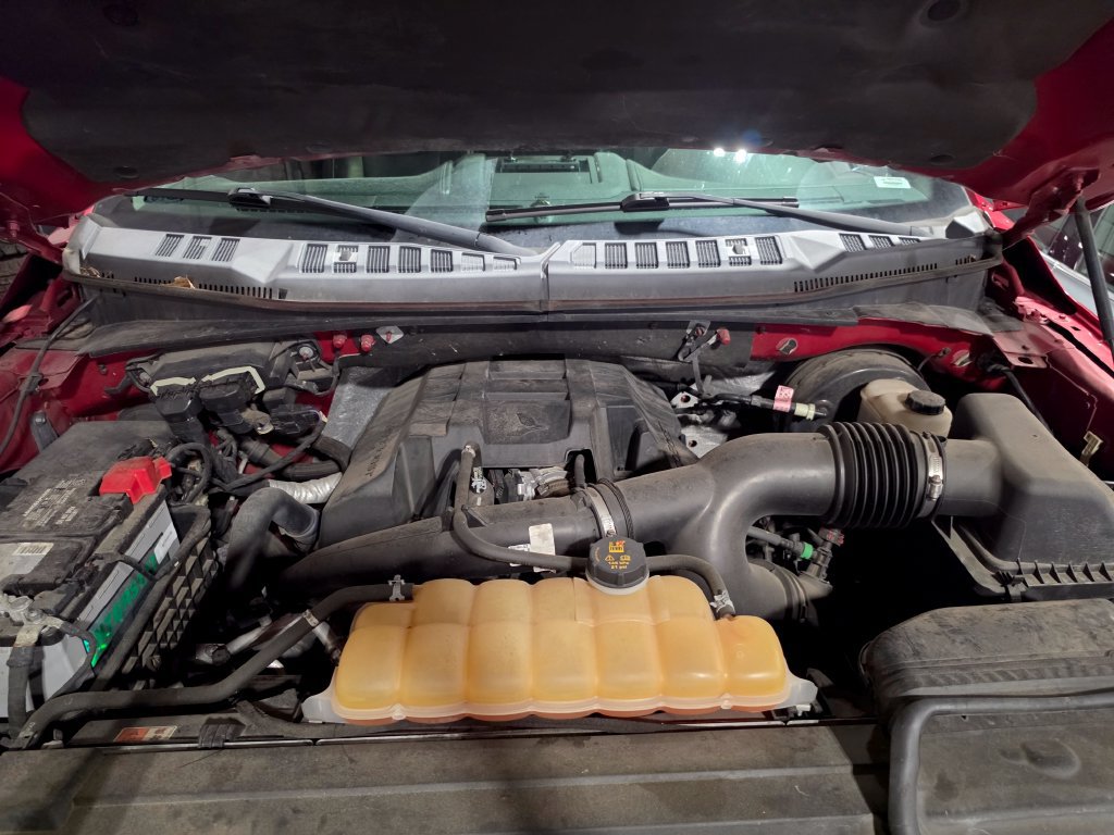 Used 2015 Ford F150 Lariat w/ Equipment Group 501A Mid RWD image 9