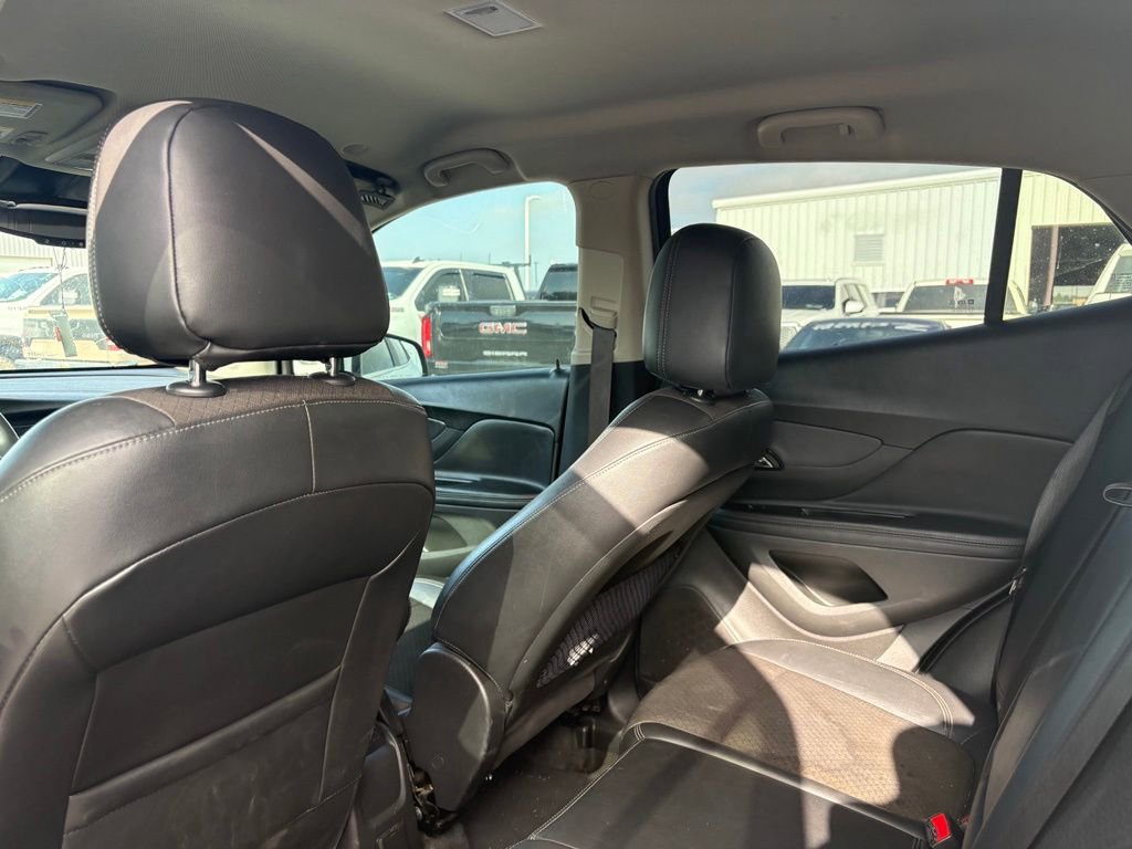 Used 2021 Buick Encore Preferred w/ Safety Package FWD image 8