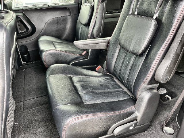 Used 2019 Dodge Grand Caravan GT w/ Safety Sphere Group FWD image 31