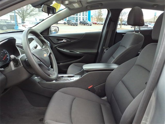 Used 2023 Chevrolet Malibu LT image 12