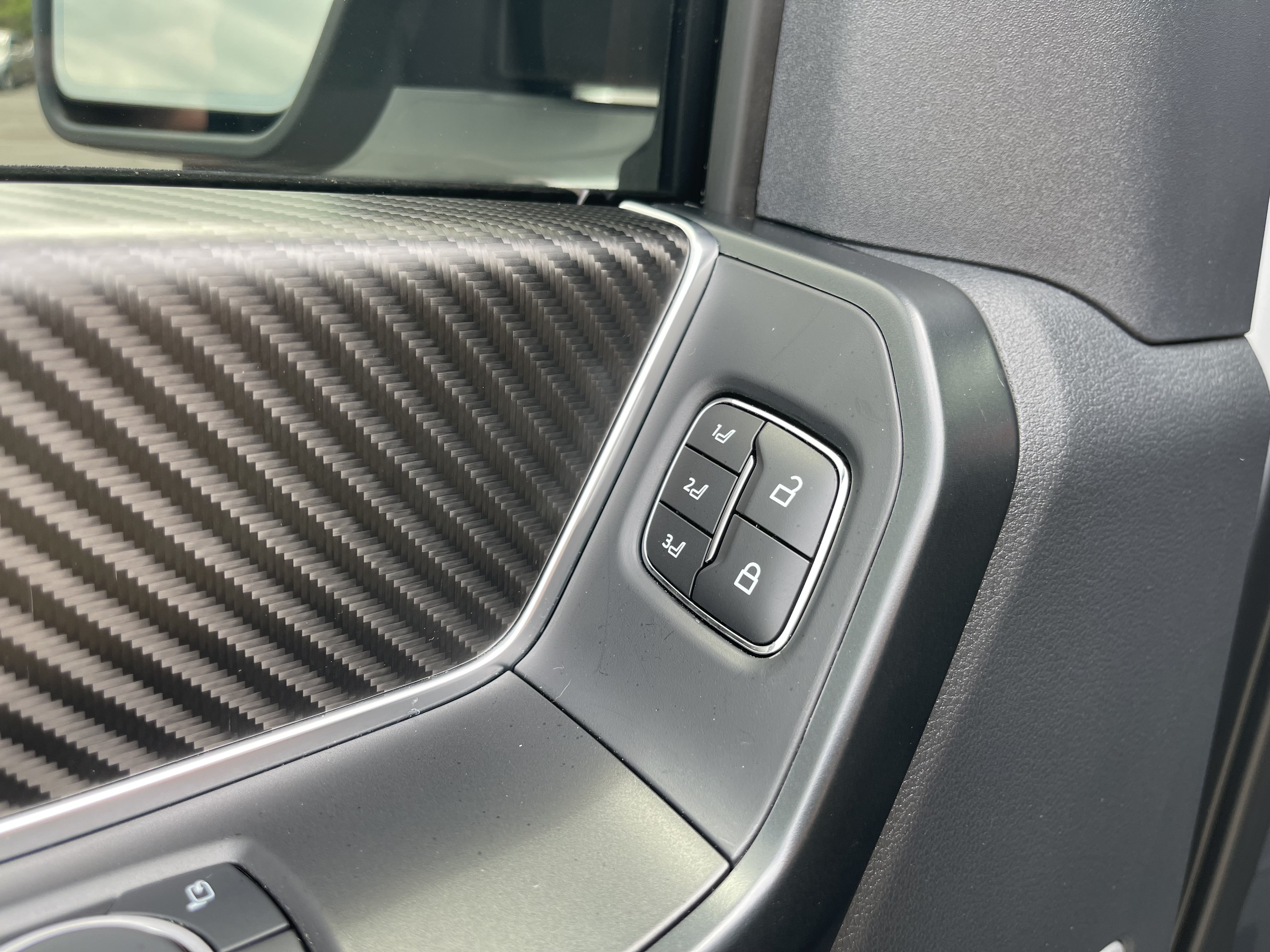 Used 2025 Ford F150 Raptor AWD/4WD image 11