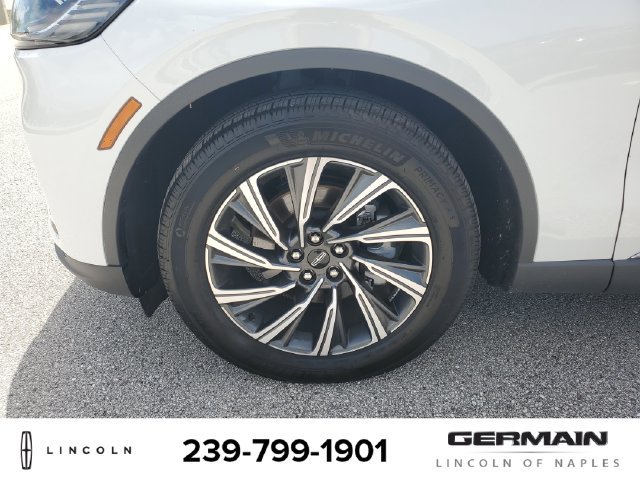 New 2026 Lincoln Aviator 2WD image 12