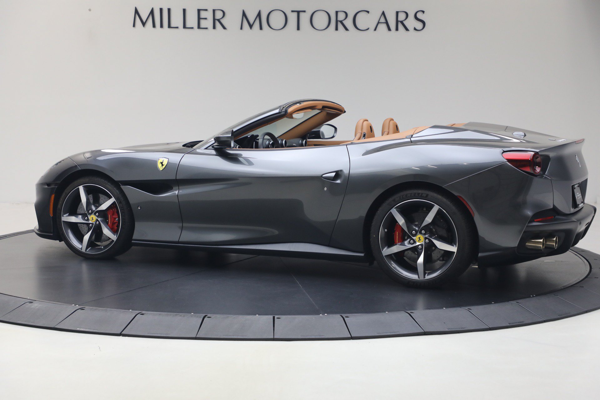 Certified 2022 Ferrari Portofino M RWD image 5