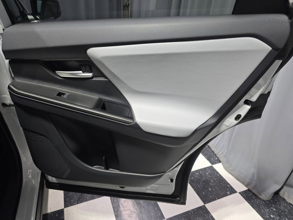 New 2026 Subaru Solterra AWD/4WD image 7