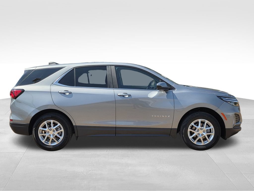 Used 2024 Chevrolet Equinox LT FWD image 5