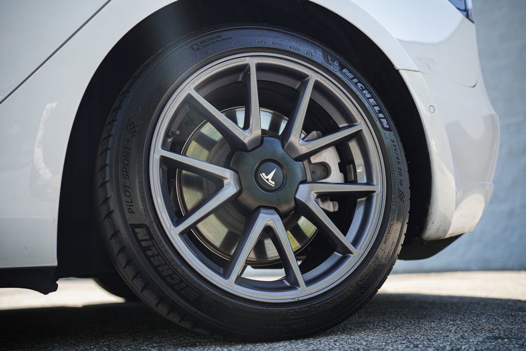 Used 2021 Tesla Model 3 Standard Range Plus RWD image 19