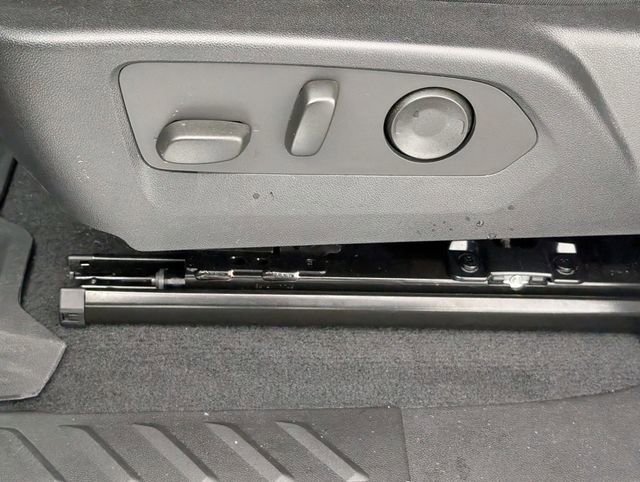 Used 2023 Chevrolet Colorado LT w/ LT Convenience Package II image 14