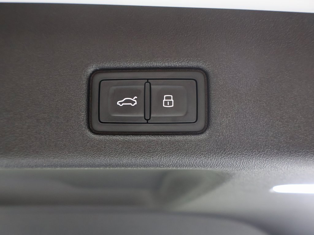 New 2025 Audi SQ5 Premium Plus image 16