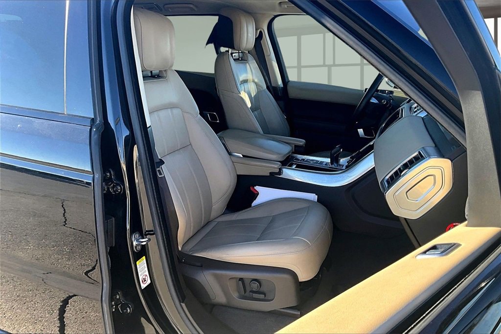 Used 2018 Land Rover Range Rover Sport HSE image 7