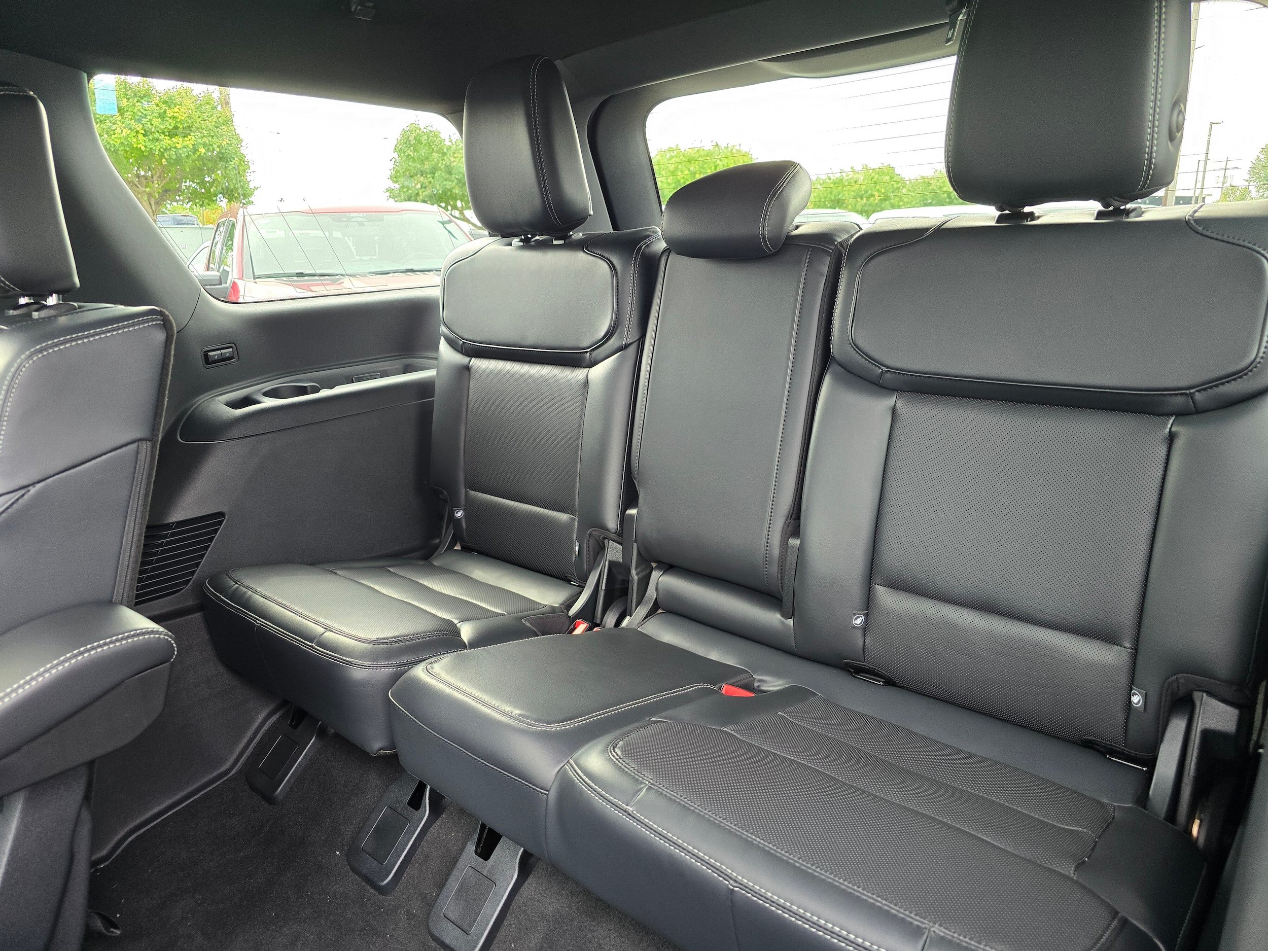New 2027 Ford Expedition Platinum w/ Stealth Performance Package AWD/4WD image 11