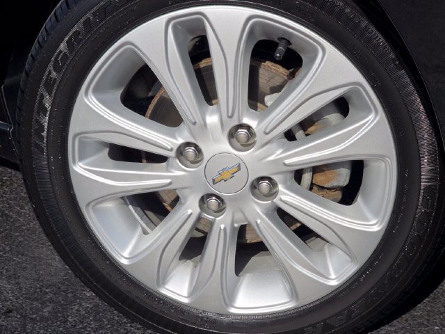 Certified 2017 Chevrolet Spark LT FWD image 7