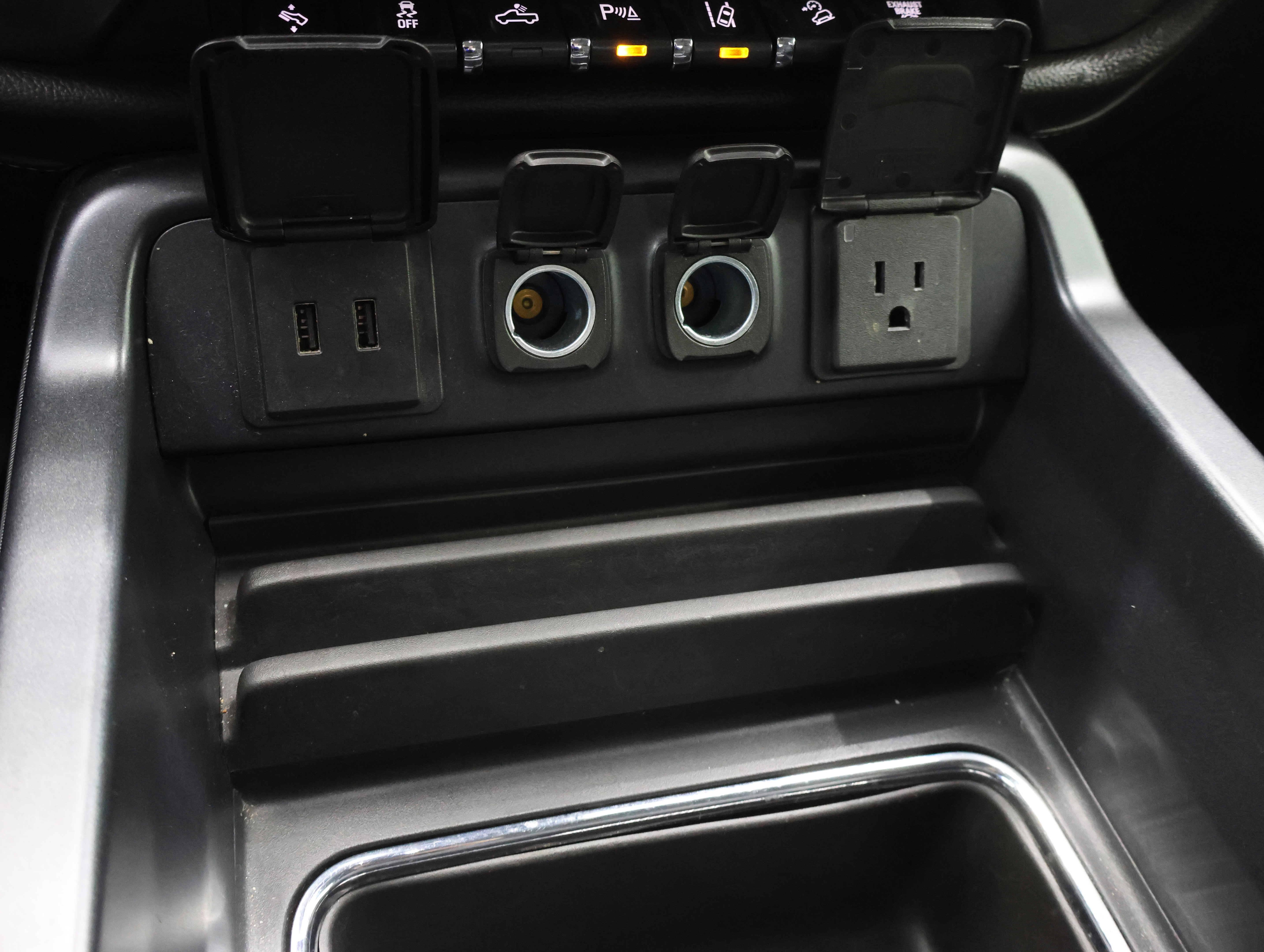 Used 2018 Chevrolet Silverado 2500 LTZ w/ Duramax Plus Package AWD/4WD image 42