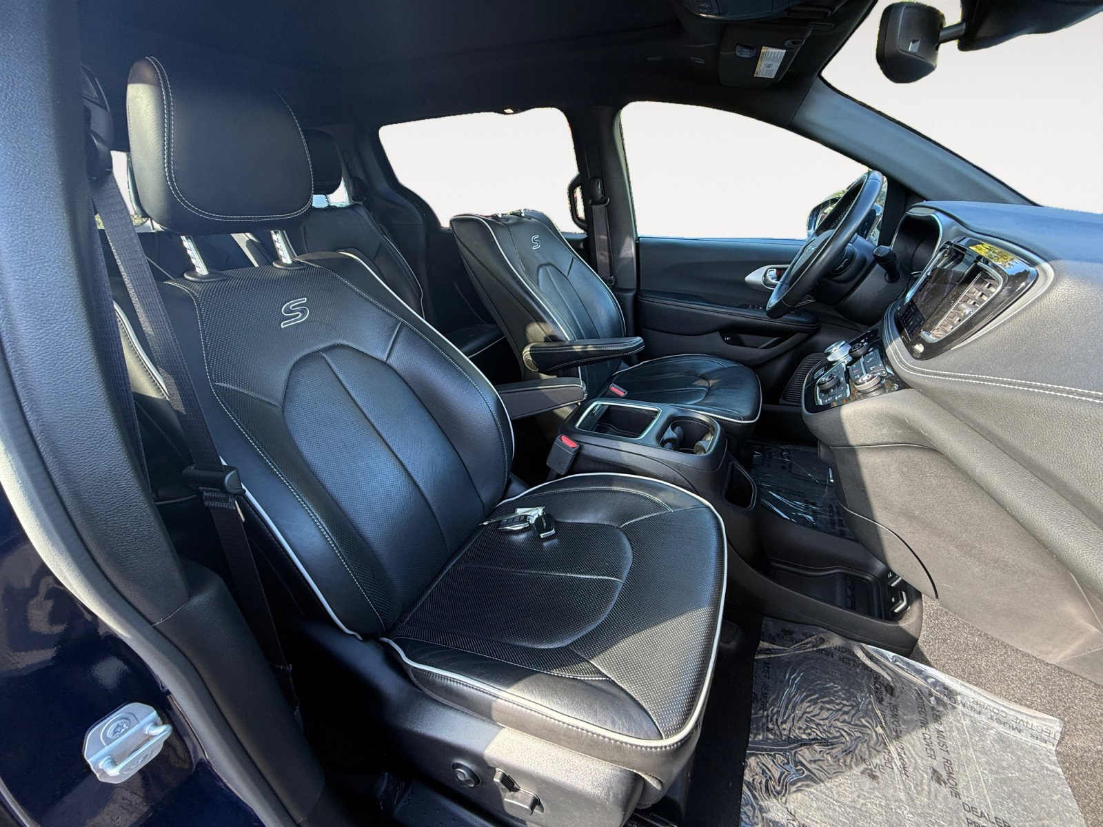 Used 2019 Chrysler Pacifica Limited w/ Advanced Safetytec Group image 19