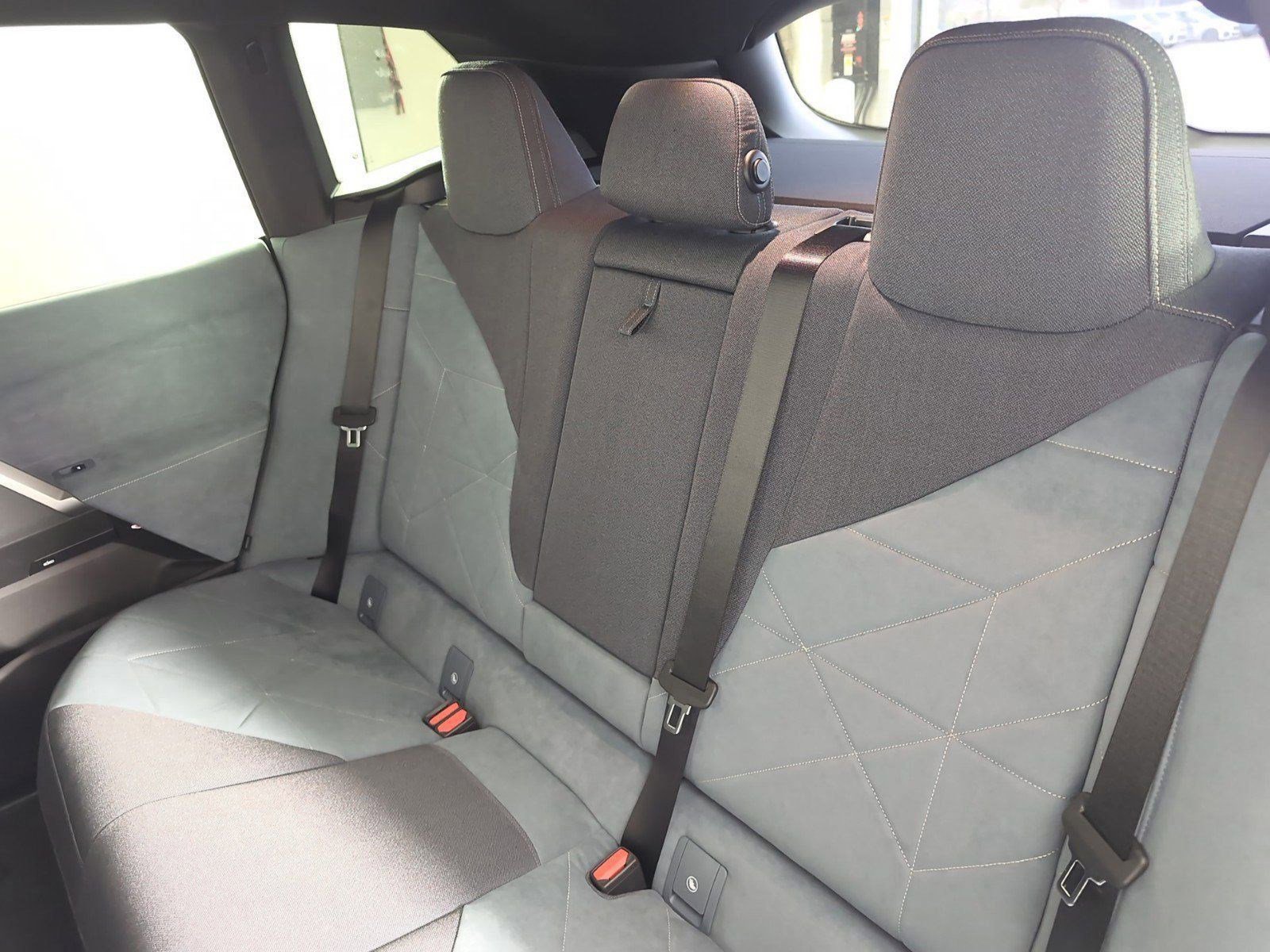 Used 2025 BMW iX xDrive50 w/ Premium Package image 29