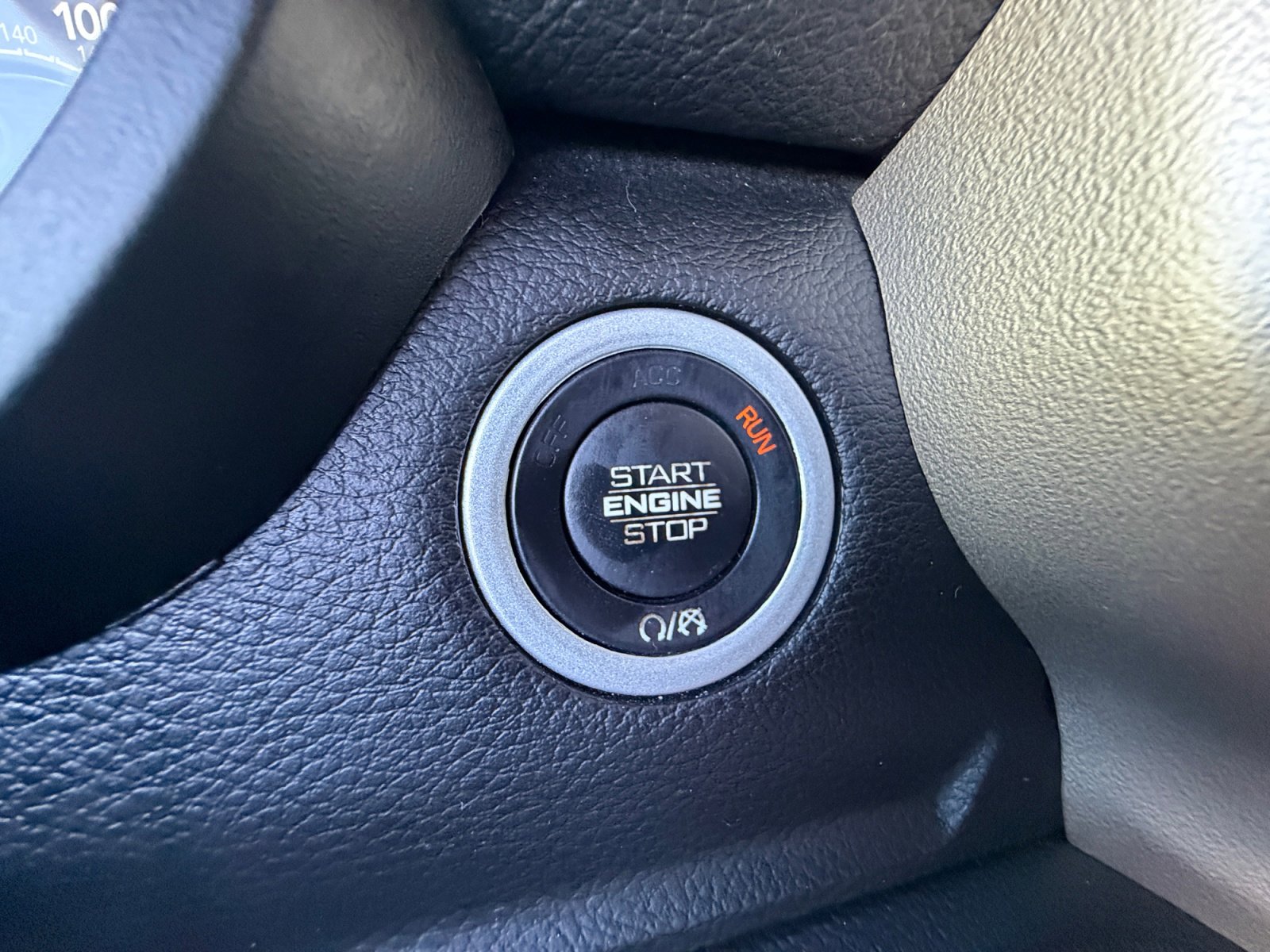 Used 2020 RAM 1500 Laramie AWD/4WD image 30