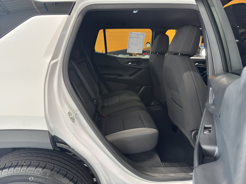 Used 2026 Chevrolet Equinox LT AWD/4WD image 18