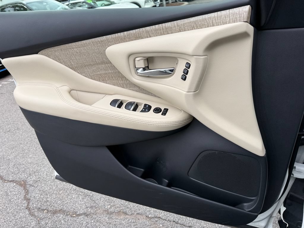 Used 2023 Nissan Murano SL w/ SL Moonroof Package AWD/4WD image 25