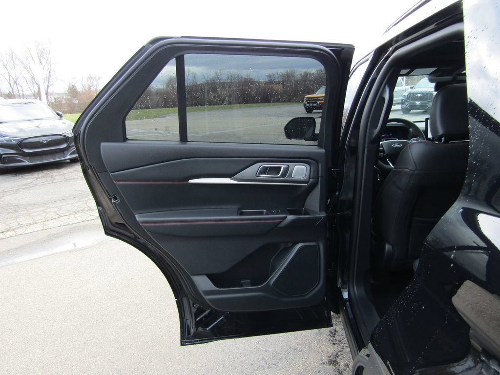 New 2026 Ford Explorer ST w/ Sun And Sound Package AWD/4WD image 41